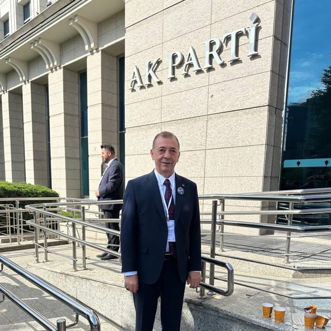 akp-i6aa70d85a8e10.jpg