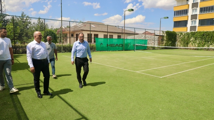 AĞRI’DA TENİS HEYECANI BAŞLIYOR: 81 İLDEN 180 SPORCU AĞRI DAĞI CUP İÇİN GELİYOR!