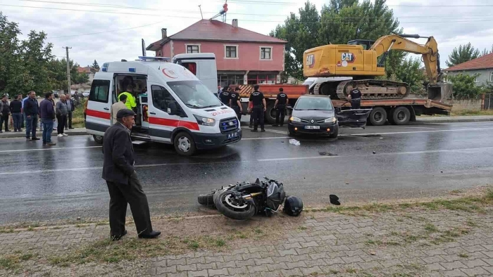 Ağrı’da Motosiklet Kazası: Bir Sürücü Ağır Yaralı