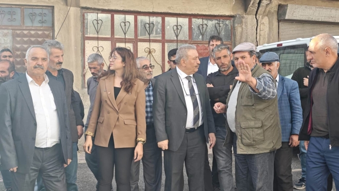 CHP Ağrı İl Kadın Kolları Başkanı Esra Demirkol Ulukent’te Halkın Sesini Dinledi   