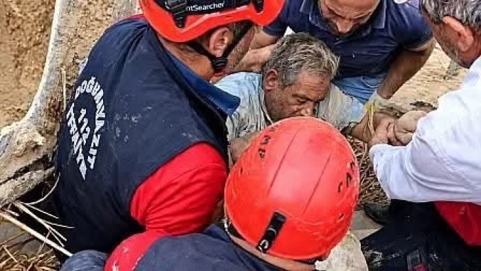 Ağrı’da Göçük Altında Kalan Vatandaş Sağ Kurtarıldı