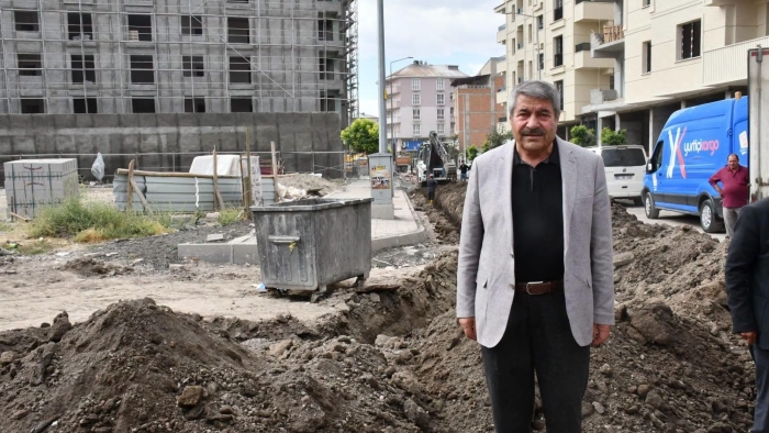 Başkan Taşkın Sahaya İndi, Çalışmaları Yerinde İnceledi