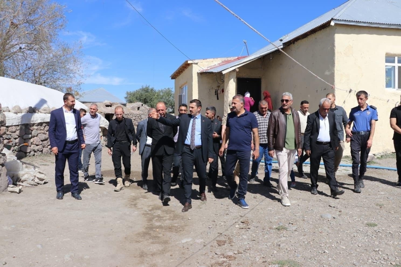 tutakmnbv-i6aba3173bd476.jpg