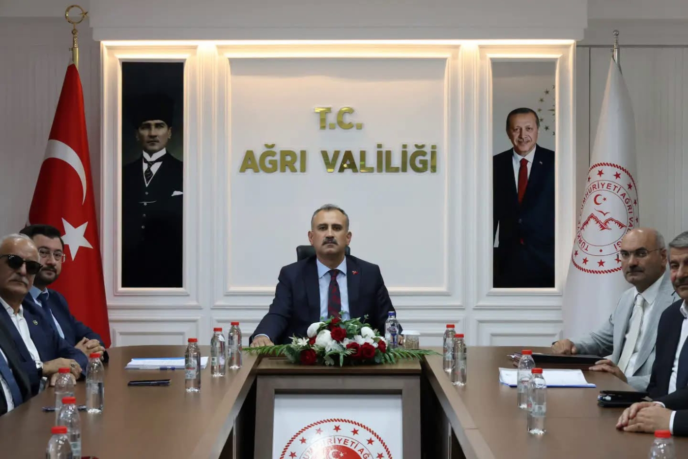 valiiii-i6aaa7b1cdf349.jpg